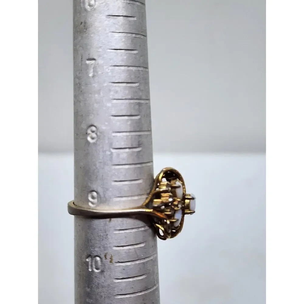 Vintage Opalene Rhinestone Cocktail Ring Gold Plated Floral Leaf Cluster Size 9